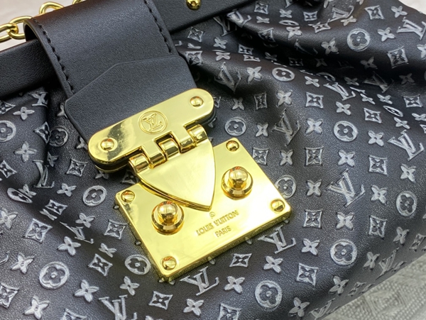 ルイヴィトンバッグ角部分ディテール